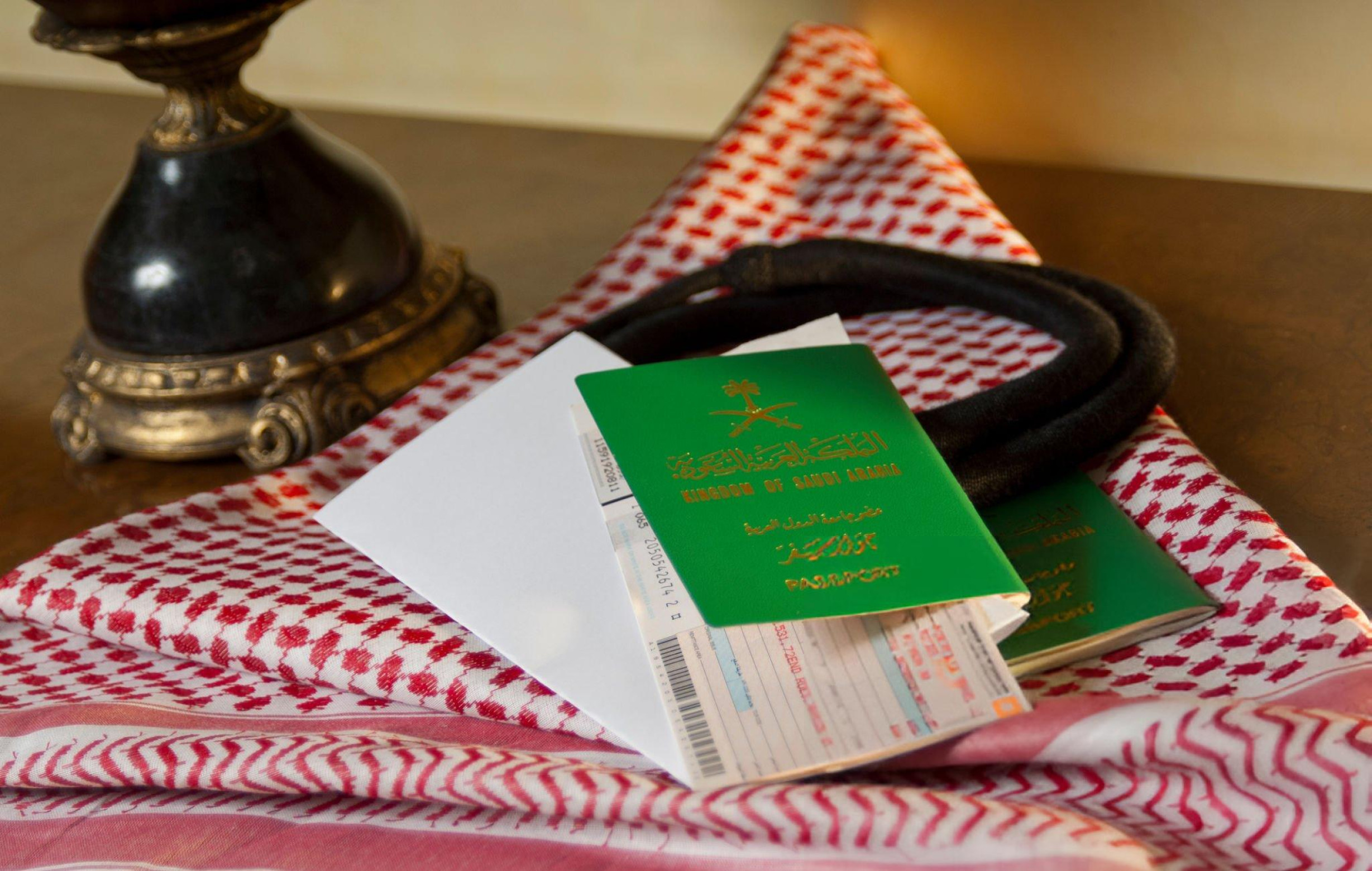 أرشيف ذكي قابل للبحث للعقود وملفات القضايا في المملكة العربية السعودية